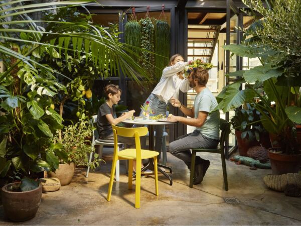5_1709216_All Plastic Chair Belleville Table O-Tidy_master.jpg