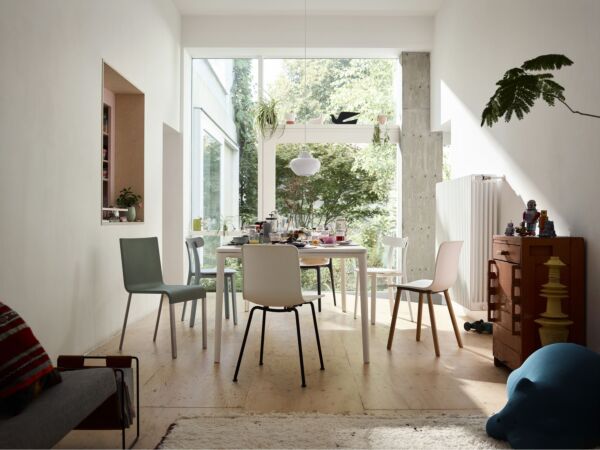 5_2399490_AD_NO_Eames_AD_Plate Dining Table HAL .03 Hal Wood All Plastic Chair Belleville Chair Wood_master.jpg