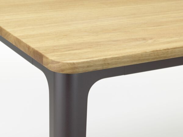 5_2492648_Plate Dining Table_master.jpg