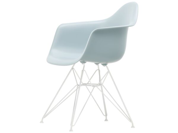 2_Eames Plastic Armchair DAR - 23 ice grey - 04 white powder-coated - left_master.jpg