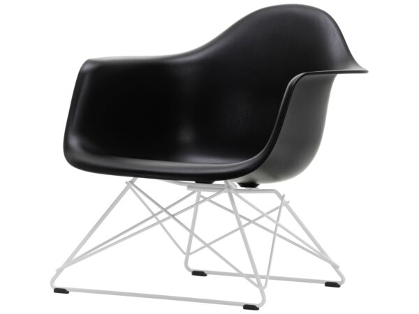2_3163541_Eames Plastic Armchair LAR - 12 deep black - 04 white powder-coated - left_master.jpg