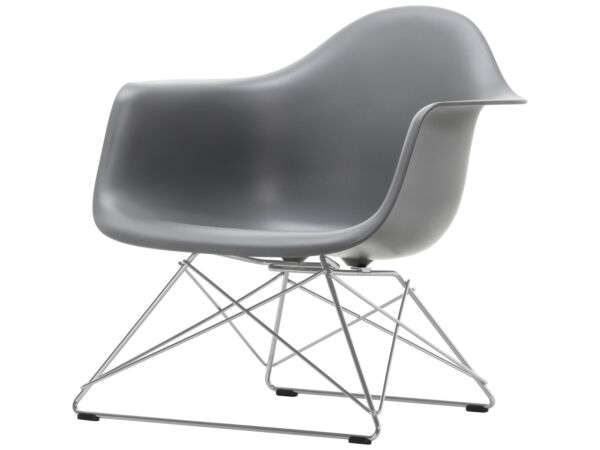 2_3163645_Eames Plastic Armchair LAR - 56 granite grey - 01 chrome - left_master.jpg