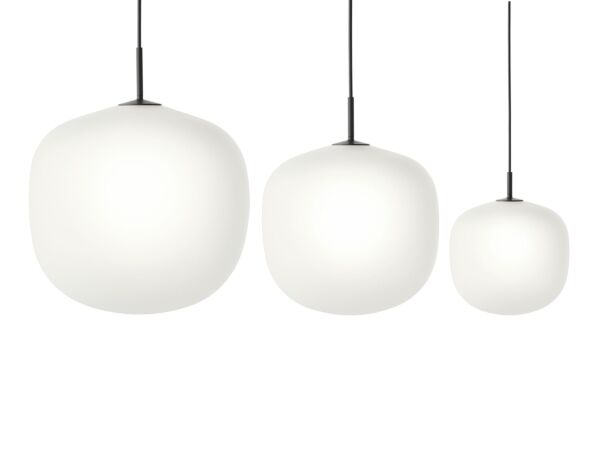 2_zRime_pendant_lamp_us_version_black_family_Muuto_5000x3750.jpg