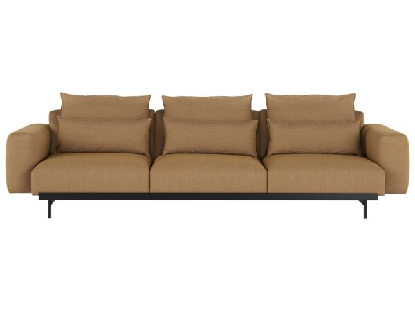 2_ZIn_situ_sofa_3_seater_config_1_fiord_451_Muuto_5000x5000.jpg