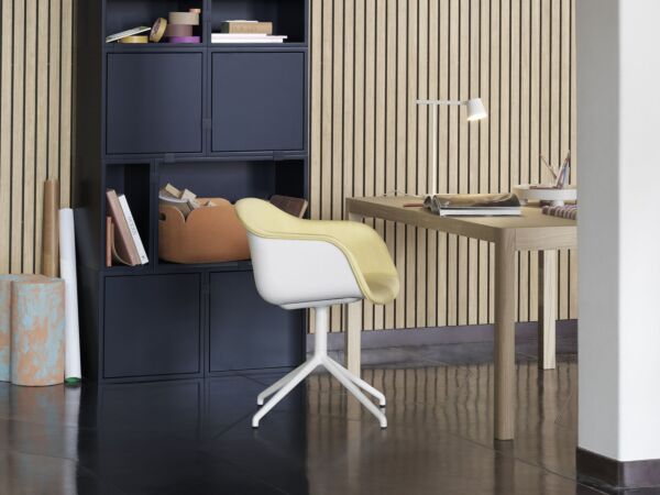 5_Stacked-midnight-blue-workshop-table-140x92-oak-fiber-front-uph-balder-432-muuto-org.jpg