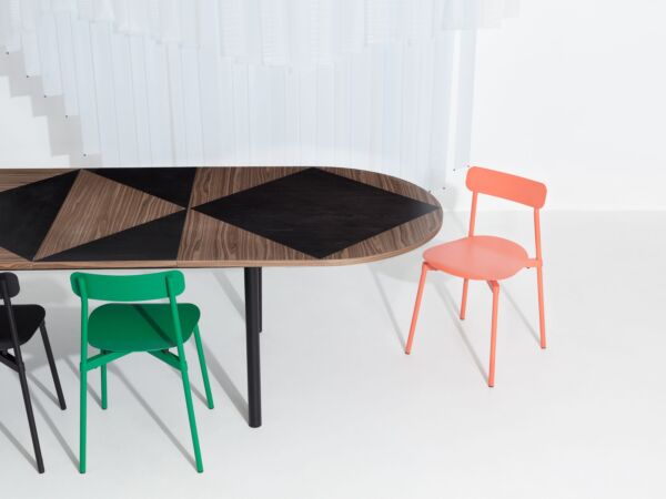5_m08101_fromme_chair_family_m08302_tavla_tables_©pf_paysage_imaginatoire_hd_ (3).jpg
