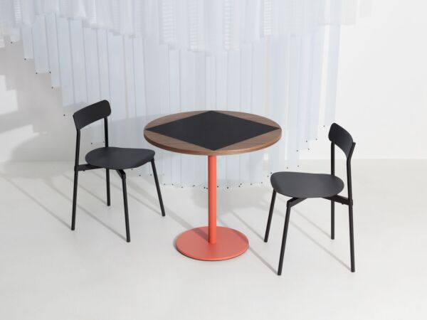 5_m08101_fromme_chair_family_m08302_tavla_tables_©pf_paysage_imaginatoire_hd_ (6).jpg