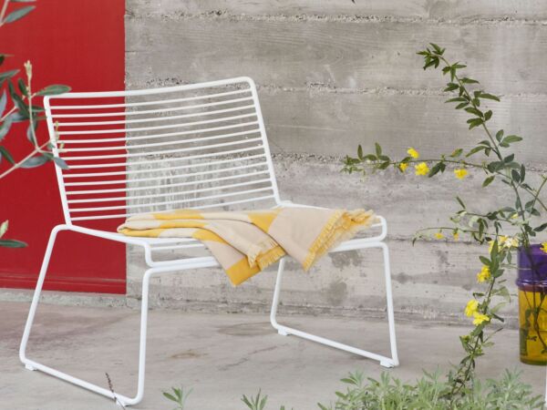5_Hee Lounge Chair white_Moroccan Vase L yellow_Star yellow(2).jpg