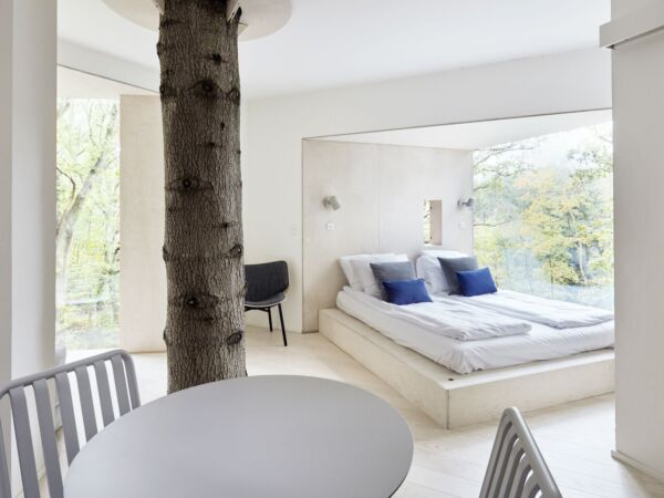 5_Loevtag Hotel 2019_Dapper_Palissade_Neu Table_Noc Wall Button.jpg