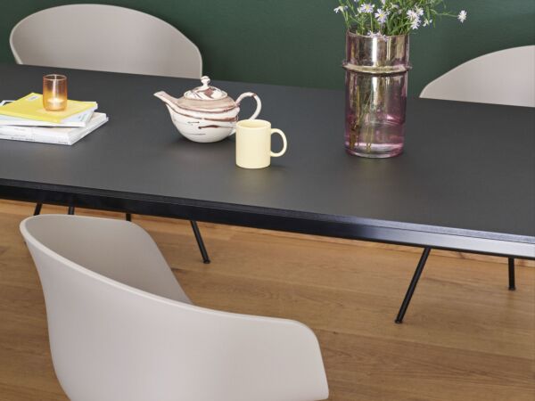 5_AAC 26 black base khaki_T12 250 cm black_Marbled Teapot brown.jpg