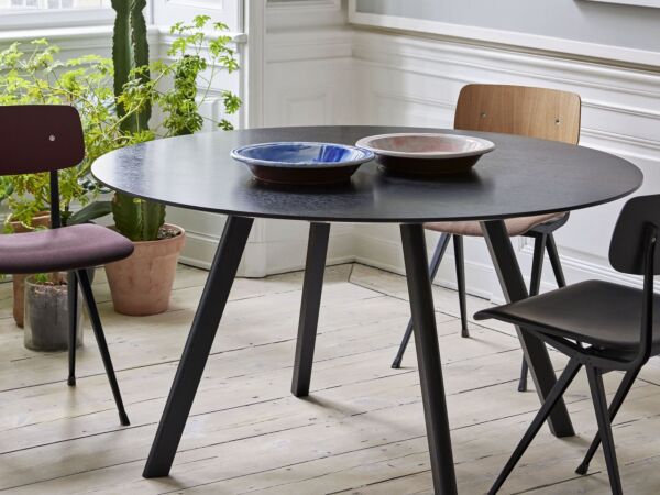 5_PC Pendant L soft black_CPH25 Round black_Result Chair uph. 01.jpg