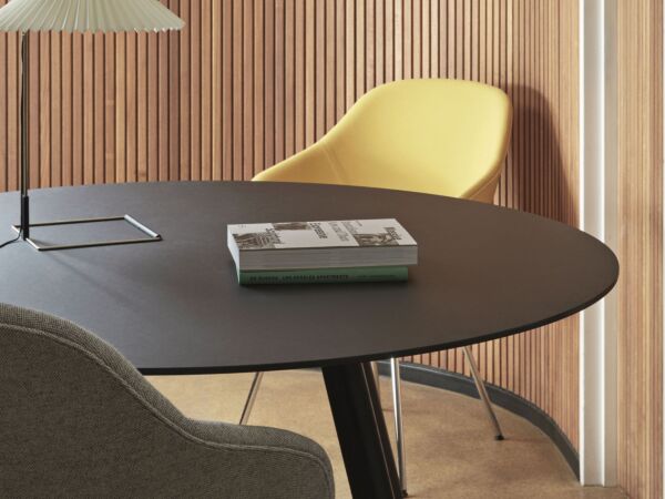 5_AAC 127 Steelcut Trio 446_CPH25 Round Table oak black black linoleum_Matin Table Lamp white shade.jpg