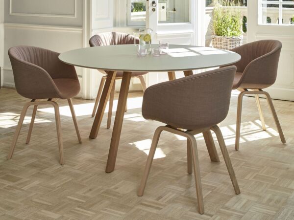 5_CPH 25 off white lino matt lacquer base_AAC 23 Soft Remix 326 oak base.jpg