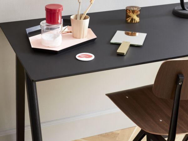 5_Result Chair_Cph 90 Desk_Cloche_Mirror Mirror square.jpg