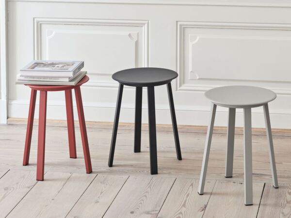 5_Revolver Stool Family 01.jpg