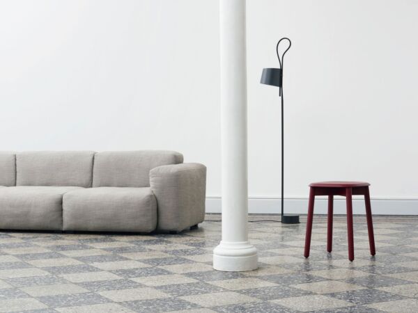 5_Mags Soft Low 3 seater combination 1 Ruskin 33_Fifty-Fifty Floor black_Soft Edge 72 Stool fall red.jpg
