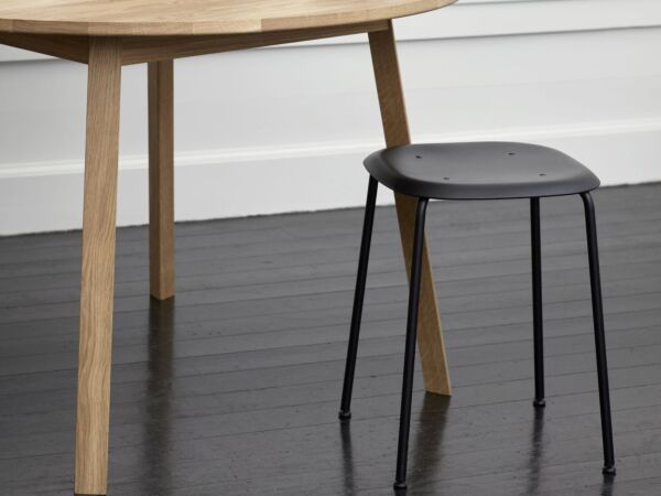 5_Triangle Leg Table dia115_Soft Edge P70 Stool.jpg