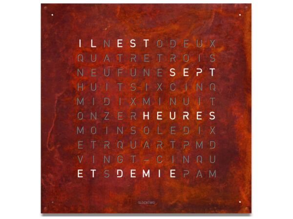 2_QLOCKTWO_LARGE_CE_RUST_frontal_FR_30x30cm_print.jpg