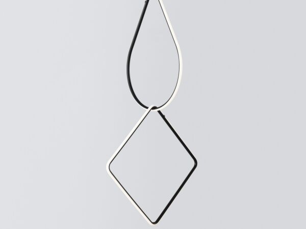 5_Arrangement drop S_square L.jpg