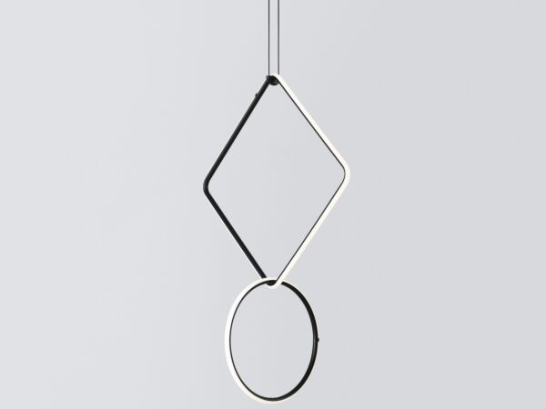 5_Arrangement square L_circle S.jpg