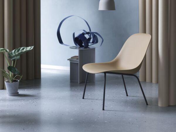 5_fiber-lounge-tube-base-ochre-grain-halves-table-muuto-org.jpg