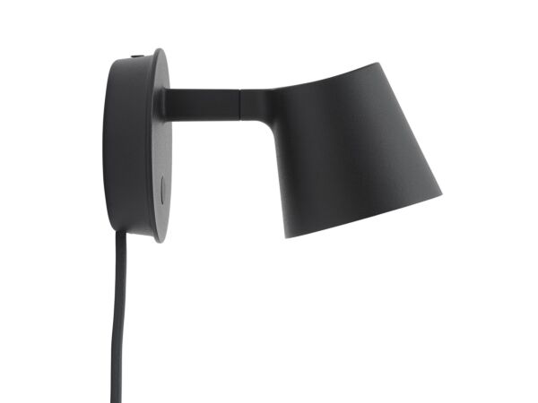 2_Z_ztip-wall-lamp-black-angle-muuto-5000x5000-hi-res_(150).jpg