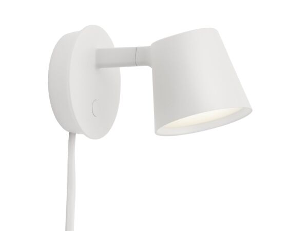 2_2_ztip-wall-lamp-white-muuto-5000x5000-hi-res_(150).jpg
