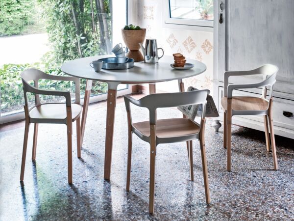 5_Magis_steelwood_chair_ambient_multi_SD750_natural_white_01-scaled.jpg