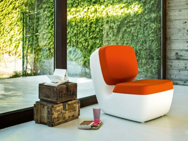 5_Magis_nimrod_lounge_ambient_mono_SD52_orange_01-scaled.jpg