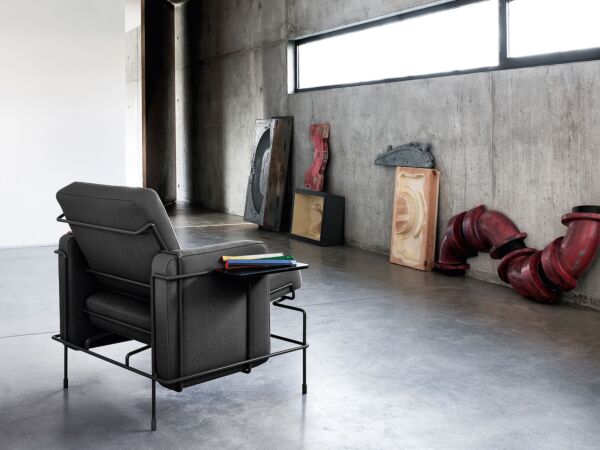 5_Magis_traffic_armchair_ambient_mono_SD1131__black_black_01.jpg