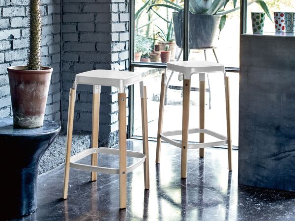 5_Steelwood Stool09.jpg
