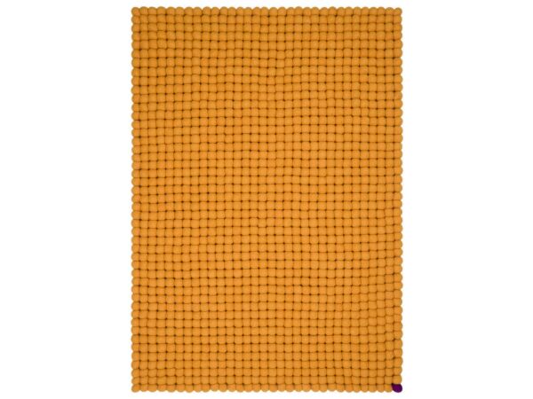 2_BigOne-filzkugelteppich-rechteckig-gelb-draufsicht-myfelt.jpg