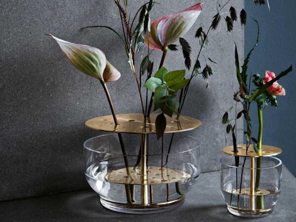 5_Fritz-Hansen_Ikebana-Vase_2000x2000-ID1730503-f9065aceab65f8d3fe561e256701e402.jpg