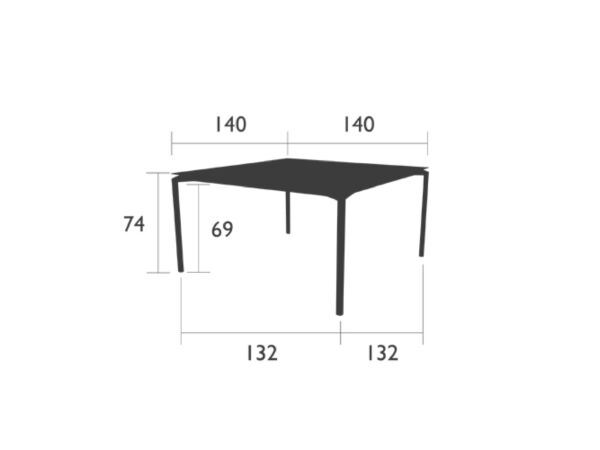3_8753 - TABLE 140 X 140 CM.jpg