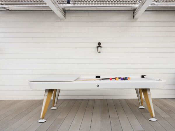 5_Diagonal_top_outdoor_white_ambient_01.jpg