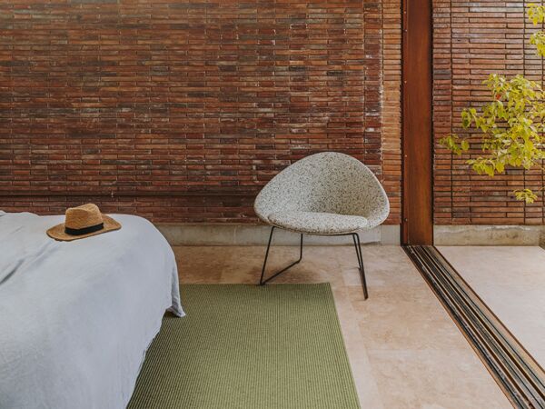 5_Arper_Adell_Lounge_chair_ph@SalvaLopez_sled_V44_upholstery_6805_2.jpg