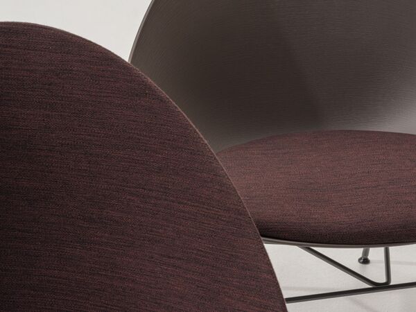 5_Arper_Adell_Lounge_chair_ph@Salva_Lopez_4legs_6801_6802.jpg