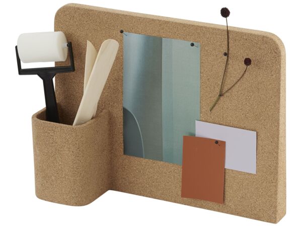 2_zStory-pinboard-cork.jpg