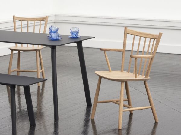 5_CPH Deux 210 Table_CPH Deux 215 Bench_J41 wb lacquer oak_J42 wb lacquer oak.jpg