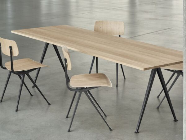 5_Pyramid Table 02 L250xW85xH74 Top matt lacquered oak Frame black_Result Chair wb lacquer oak seat_black base.jpg