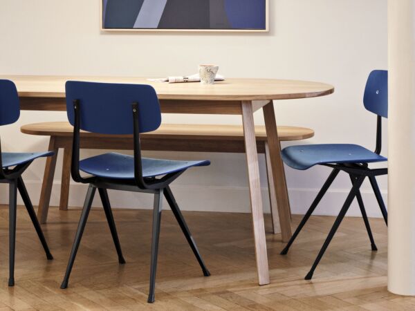 5_Result Chair dark blue wb lacquer oak seat black frame_Triangle Leg Table wb lacquer oak_Pao Steel Pendant 470 soft black .jpg