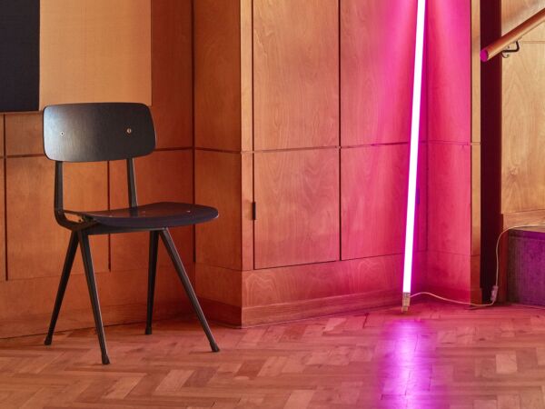 5_Result Chair black wb lacquer oak seat black frame_Neon Tube LED pink.jpg