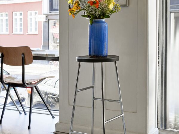 5_Cornet Bar Stool H75 black oak seat chrome base_Result Chair wb lacquer oak back and seat black base.jpg