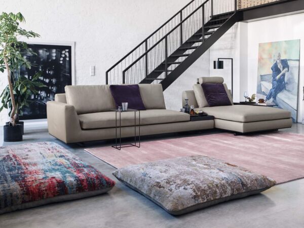 5_WK-Badawi-Pillows-Kiwara-1x1-0002-H_digital-lr.jpg