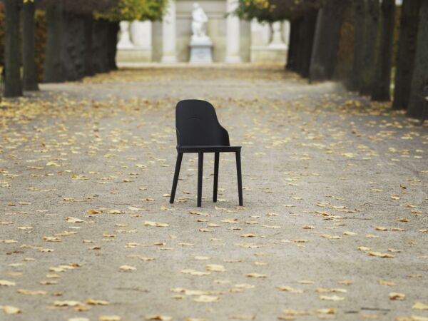 5_Allez_Chair_Black.jpg