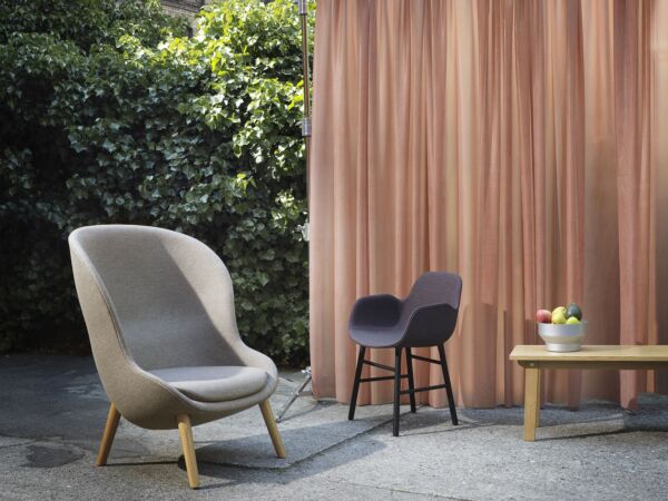 5_Hyg_Lounge_Chair_High_Oak.jpg