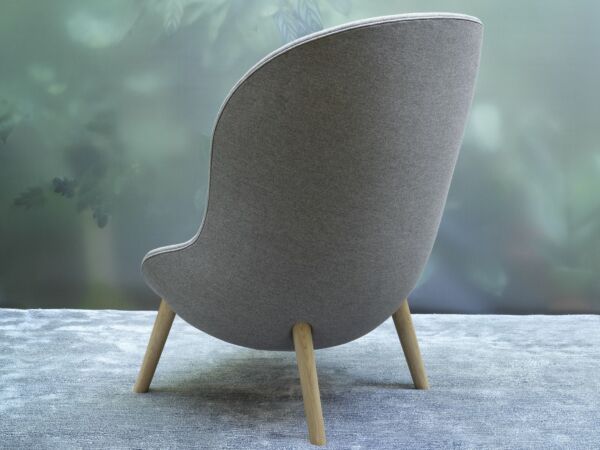 5_Hyg_Lounge_Chair_High_Oak.jpg
