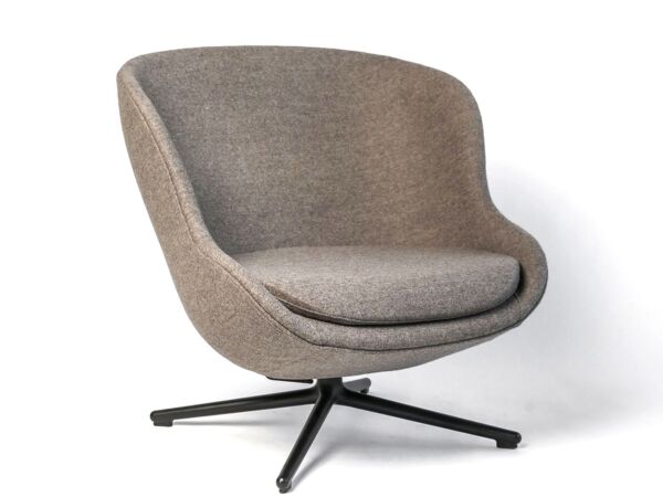 1_hyg-lounge-chair-low-swivel-black-alu-tilt.jpg