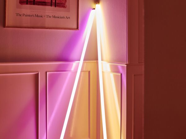 5_Neon Tube LED pink_warm white.jpg