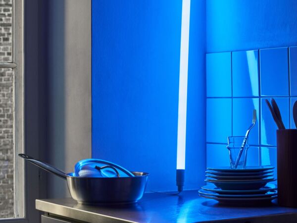 5_Neon Tube LED ice blue.jpg